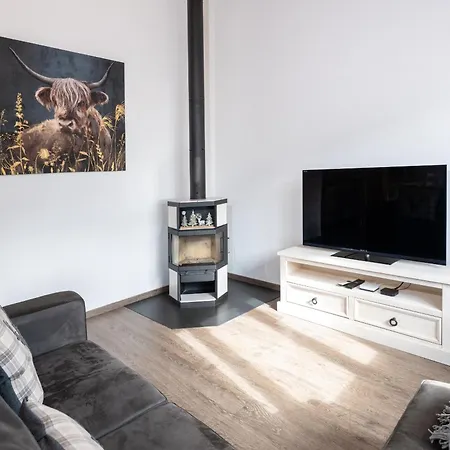 With Fireplace & Mountain View Holiday home *